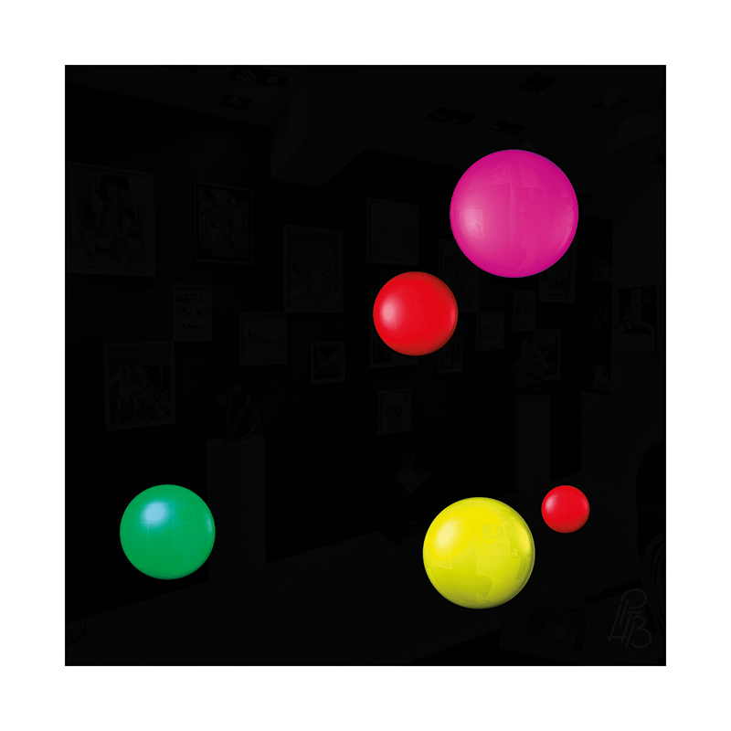 Préfiguration 3D de l’œuvre Les taches de naissance de Jean-Nicolas Bouilly, composée de cinq macules en relief magenta, rouges, verte et jaune sur un fond noir brillant.