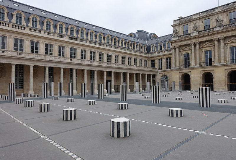 Dessin et illustration - les colonnes de Buren